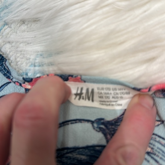 Girls H&M kimono/coverup etc - Picture 7 of 9